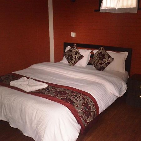 Hotel Holiday Inn Катманду Екстер'єр фото