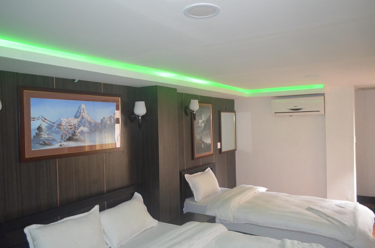 Hotel Holiday Inn Катманду Екстер'єр фото