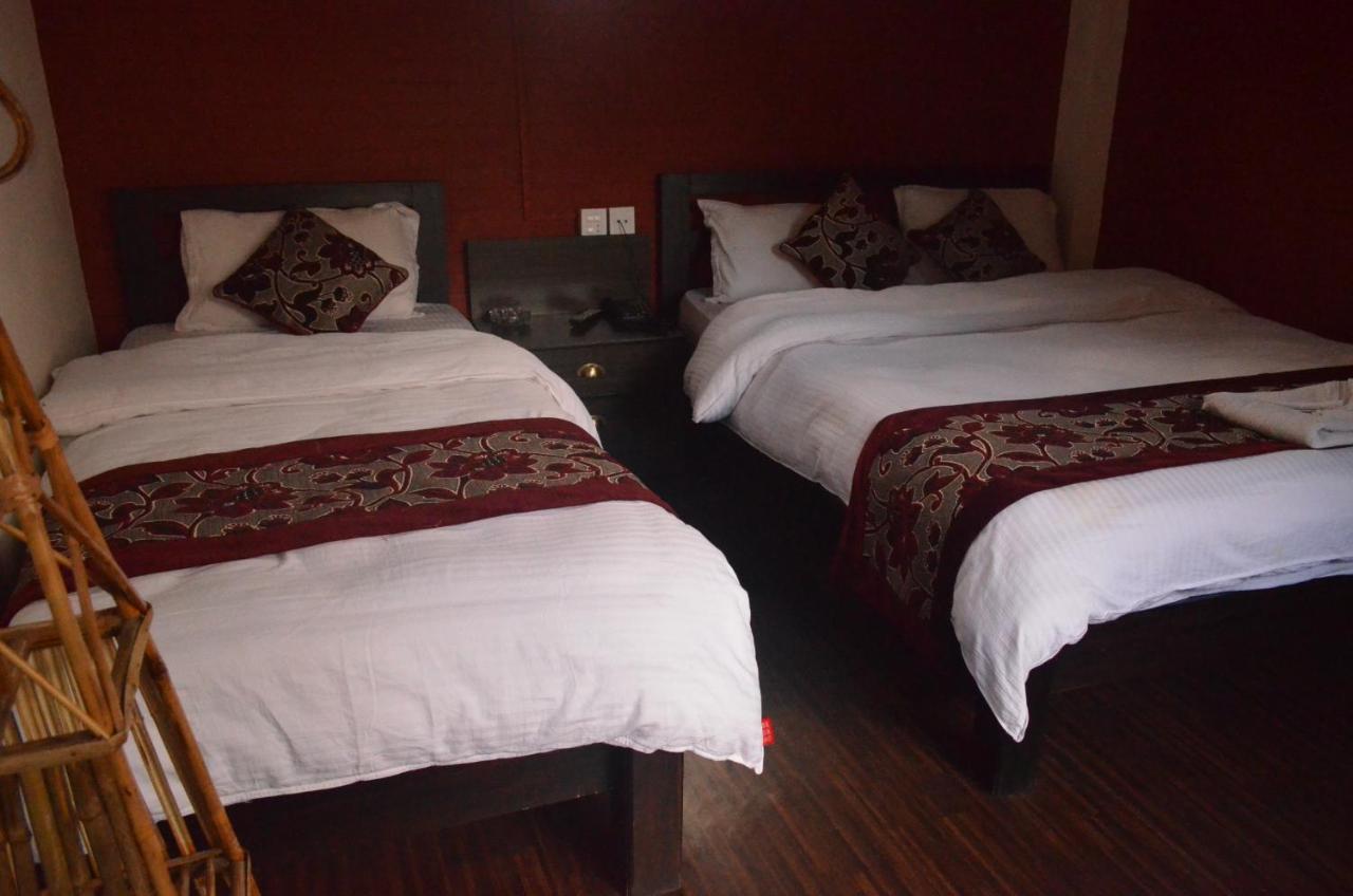 Hotel Holiday Inn Катманду Екстер'єр фото